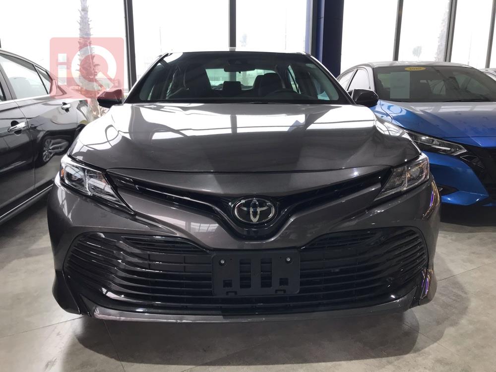 تۆیۆتا کامری